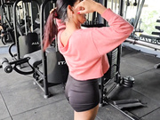 I sucked the cock of the hot male who was in the gym.