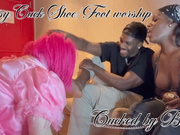 Sissy Cuck Worships our sneakers and feet