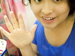 Esposa de cornudo envia video caliente al amante