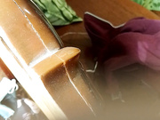 Puta mostrando su cuerpo desnudo a su amante