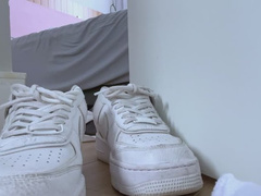 Under the door Cuckold POV 3