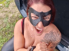 Fucking on the side of the road - CUCKOLDING - BIG TITS - CURVY - DOGGYSTYLE - CUMSHOTS - OUTDOORS