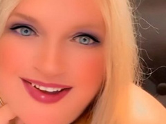 Cuckold POV SPH and big cleavage tease