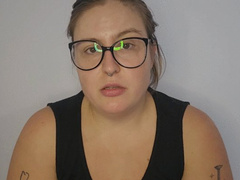 Cuckold eats cum off my feet