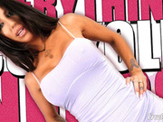 Everything A Cuckold Needs (4KUHD MP4)