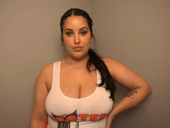 Cucked By Your Bitchy Hooters Waitress