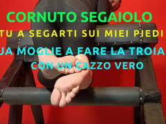 PADRONADOMINATION: USELESS CUCKOLD YOU JERK OFF AND YOUR WIFE GETS FUCKED BY A REAL COCK