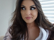 Custom: I'm Cheating On My Husband!