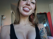 643 Who Should I Fuck Next?