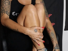 "Perfectly Dirty Feet" [Cuck Task]