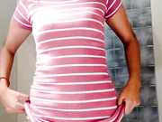 Esposa infiel con hermosas piernas